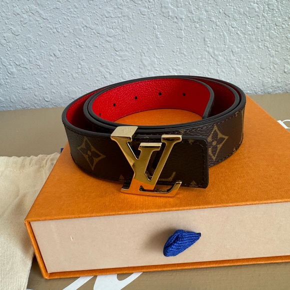 Louis Vuitton Iniatles Reversible Belt 85mm - Picture 4 of 7